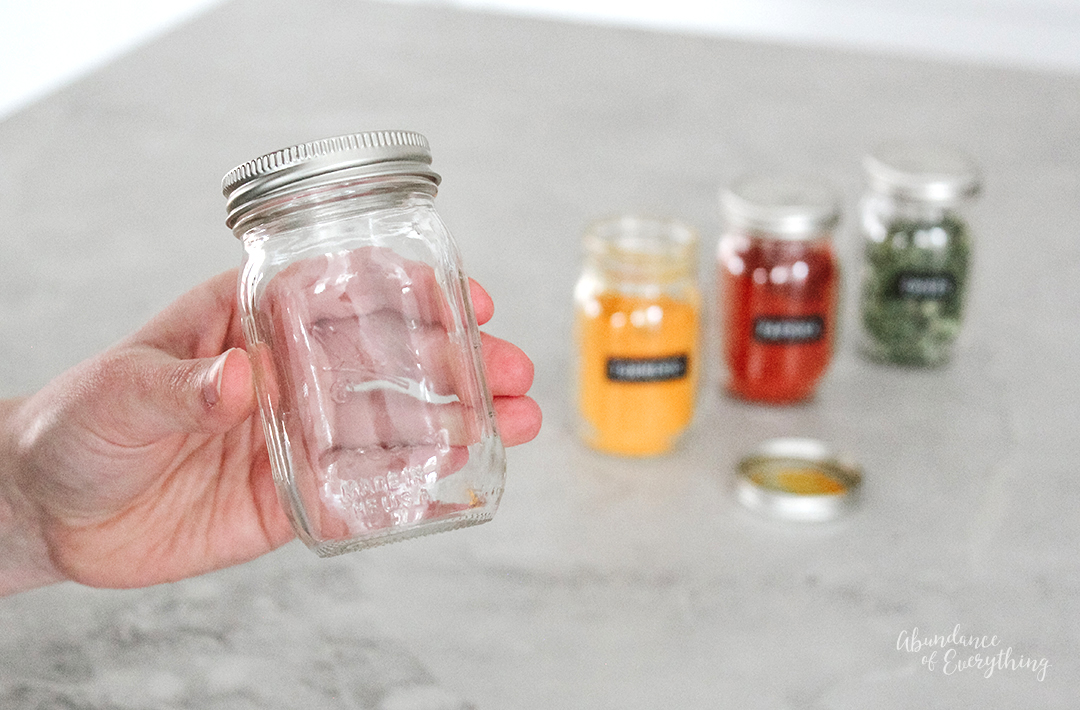 Ball 4 oz mini mason jars with labels are great for organizing