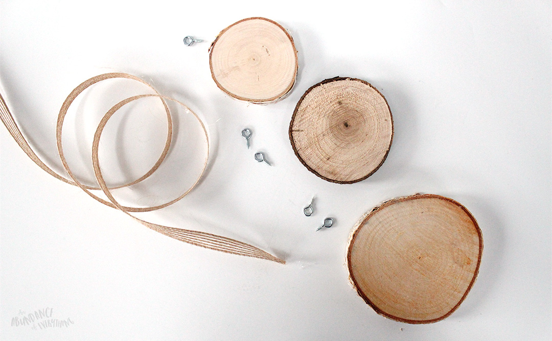 Create your own wood slice snowman ornament - What you will need