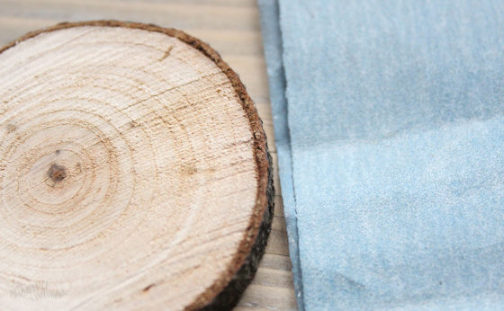 Create your own wood slice snowman ornament - Step-1 Sand the wood slices