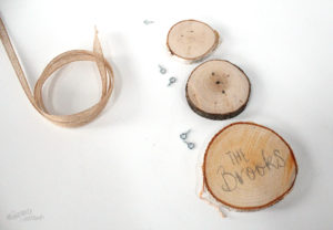 Create your own wood slice snowman ornament - snowman ready for wood burning